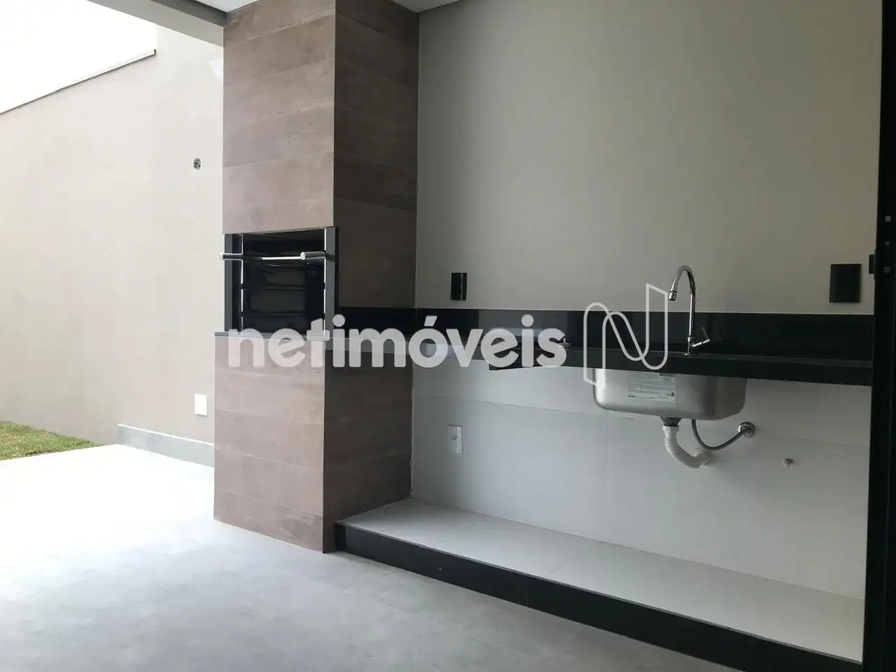 Pia e Churrasqueira parte externa 