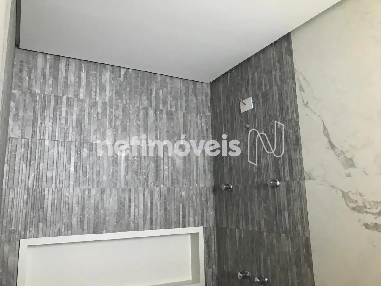 Tetro e Parede Suíte 