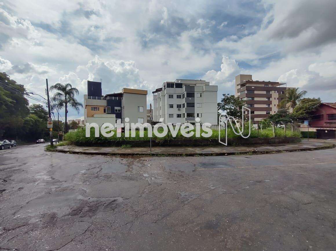 Vista frontal do lote