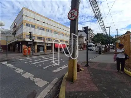 Vista do cruzamento em frente 