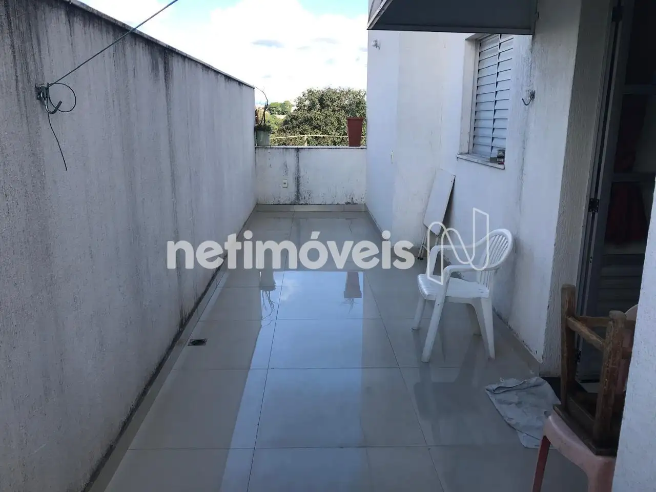 Área Externa Lado Esquerdo