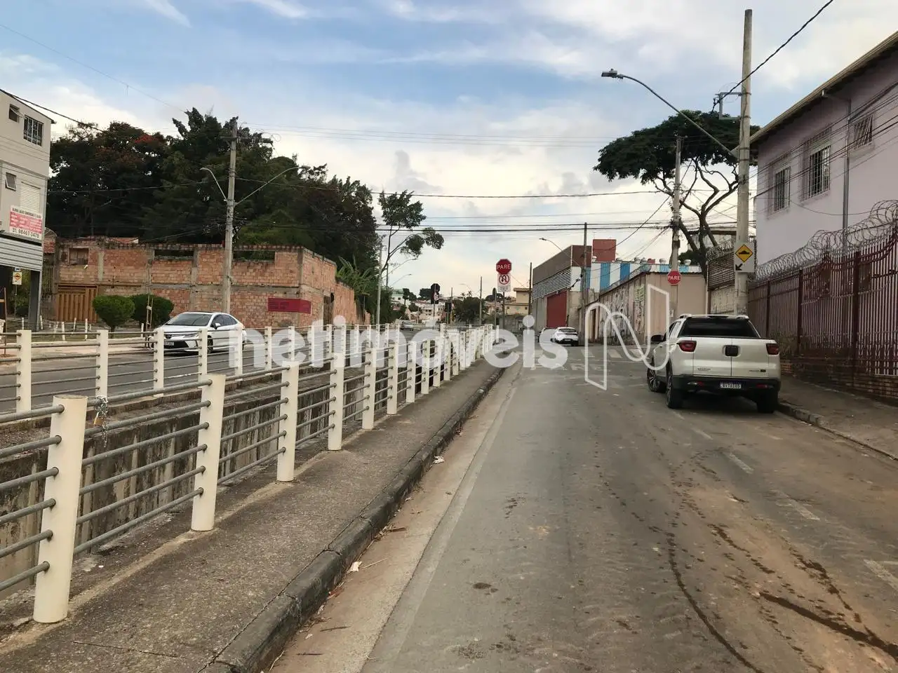 Rua Frente terreno Lado direito
