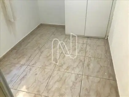 entrada e piso Quarto 2 