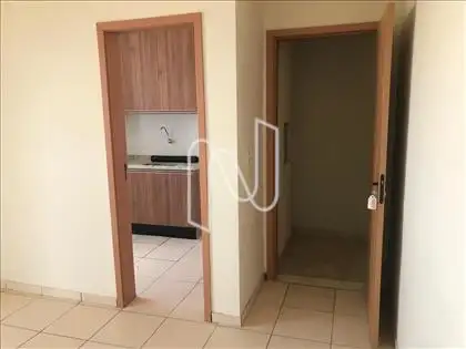  Entra apto e cozinha 