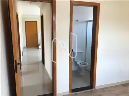 Entrada Quarto 03 e Banho Suíte  