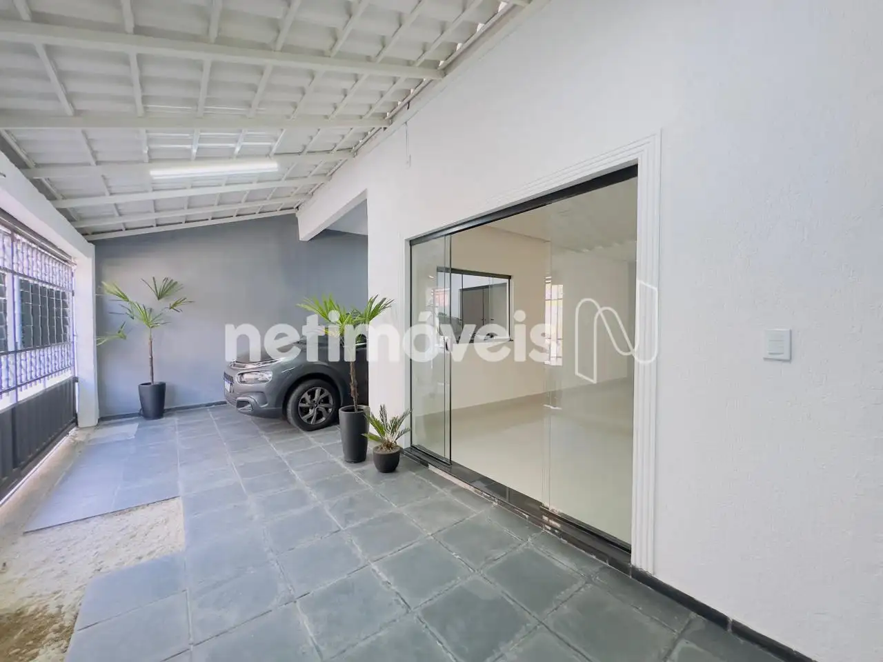 VARANDA / GARAGEM CASA 1