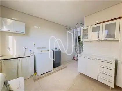   ÁREA DE SERVIÇO CASA 2