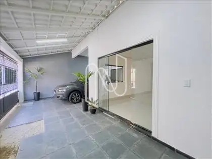  VARANDA / GARAGEM CASA 1