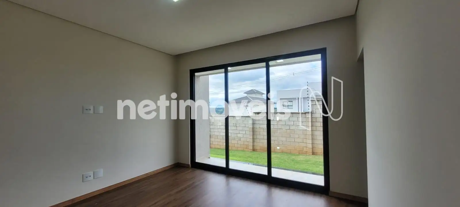 Parede e Teto Sala 
