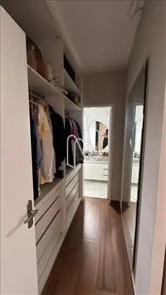  CLOSET