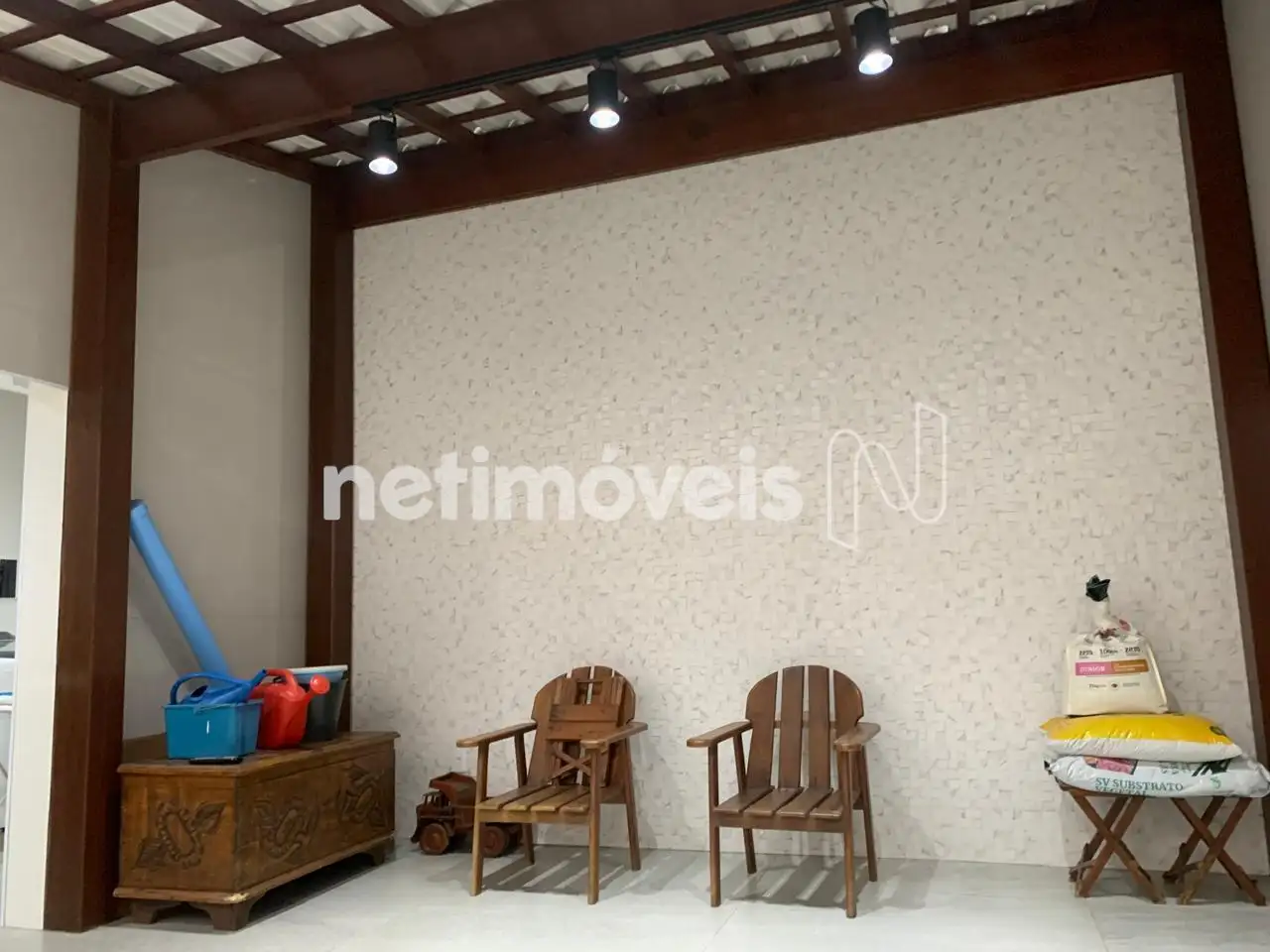 Teto Espaço Livre Fundos 