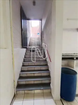  Escada de acesso 1,20 m de largura