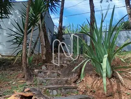Escadaria de acesso para a entrada principal 