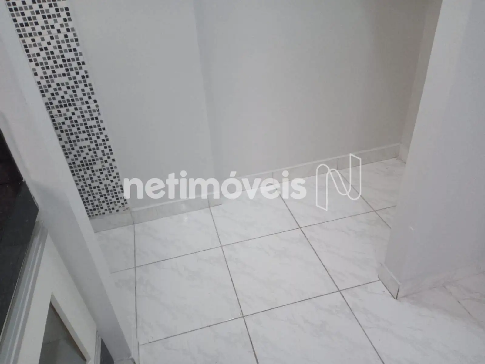 Piso Área de Serviço