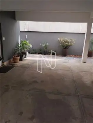  Garagem