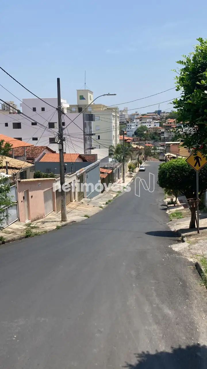 Rua Frente Lote