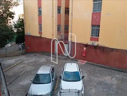 ÁREA DE ESTACIONAMENTO
