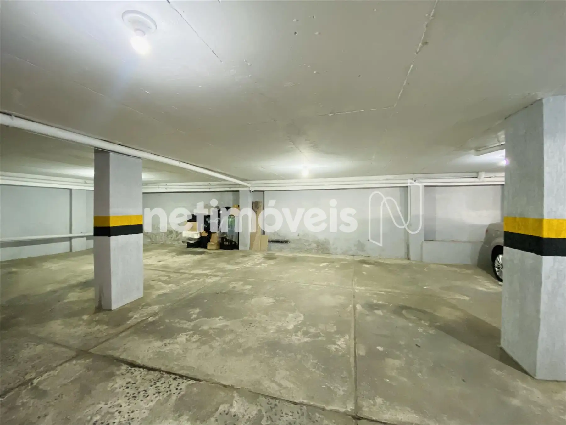 Vagas para 2 carros livres