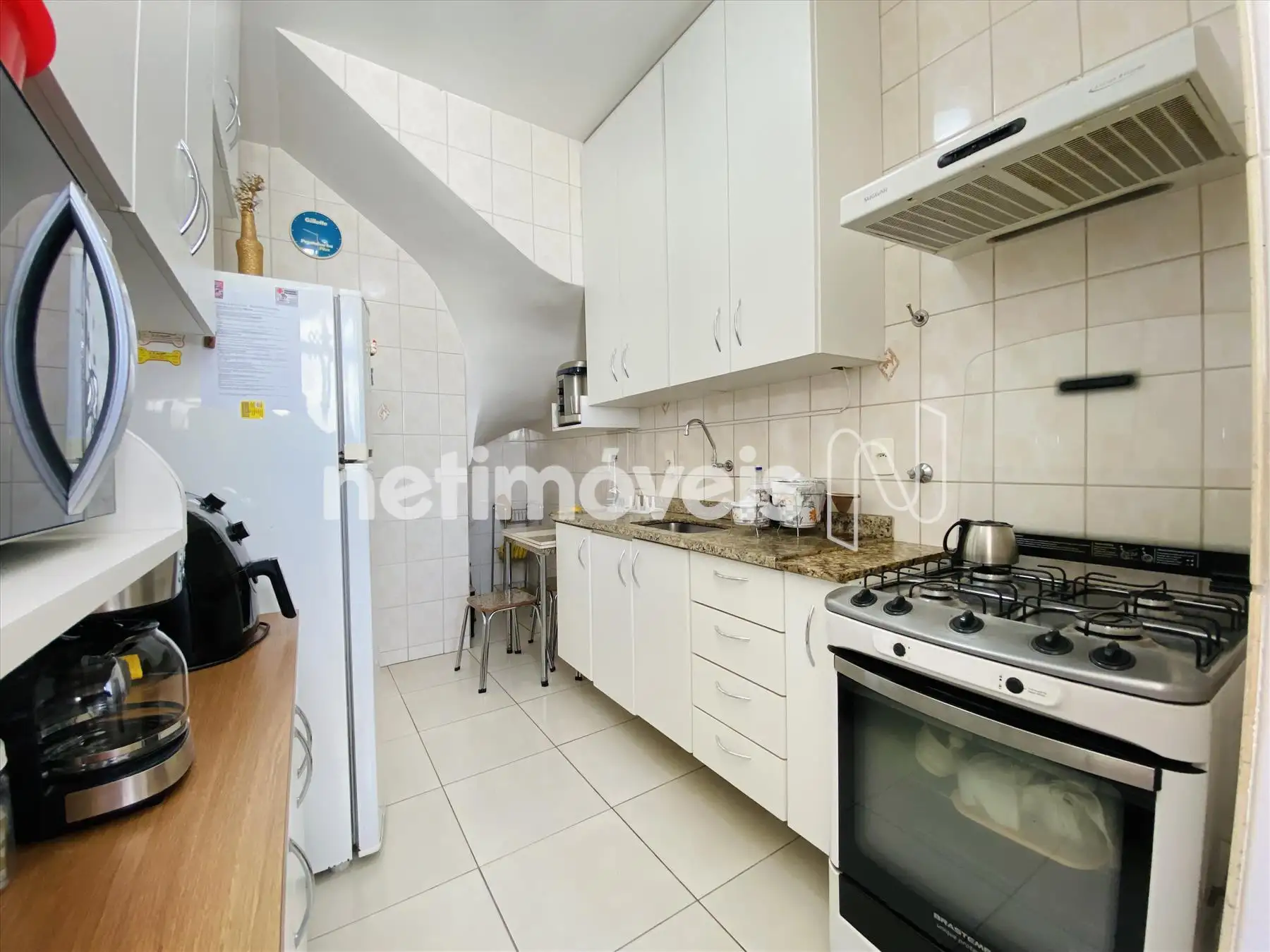 Área de Serviço --> Cozinha