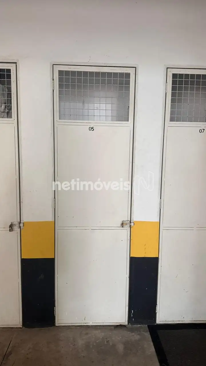 BOX NA GARAGEM