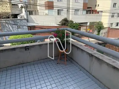  Varanda para Rua 