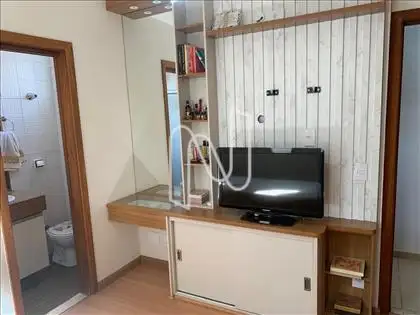  Estante Quarto 02
