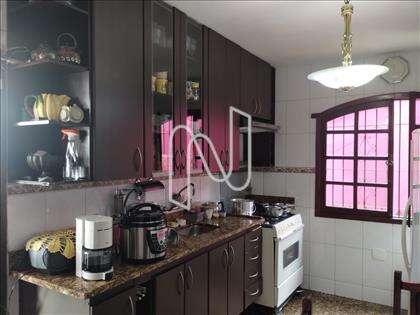 Cozinha com armário