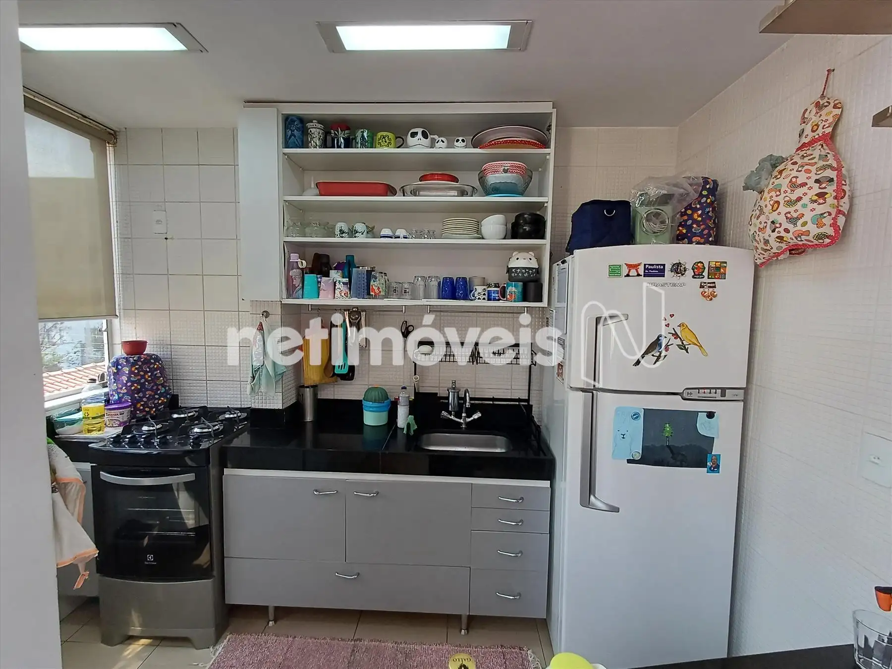 Cozinha com armários