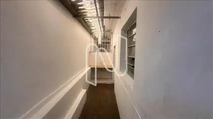  fundos primeiro andar