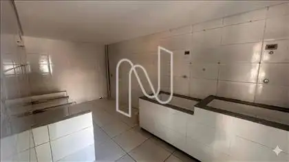 apoio loja. primeiro andar 
