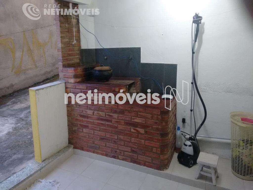 Espaço Gourmet com Fogão à Lenha