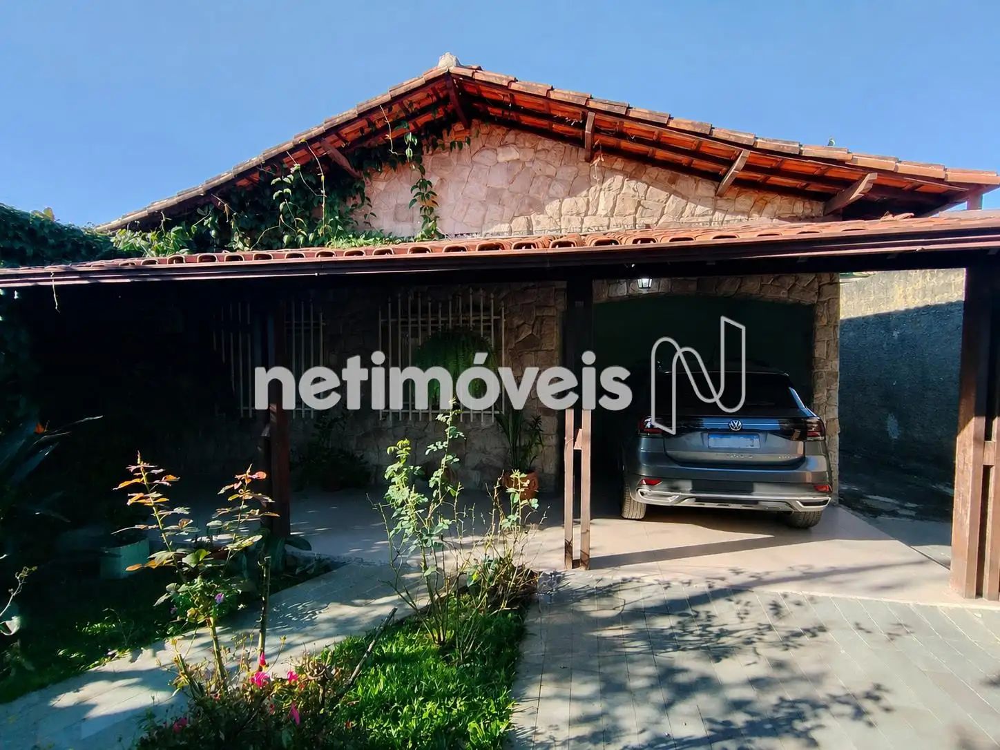 Entrada / Garagem