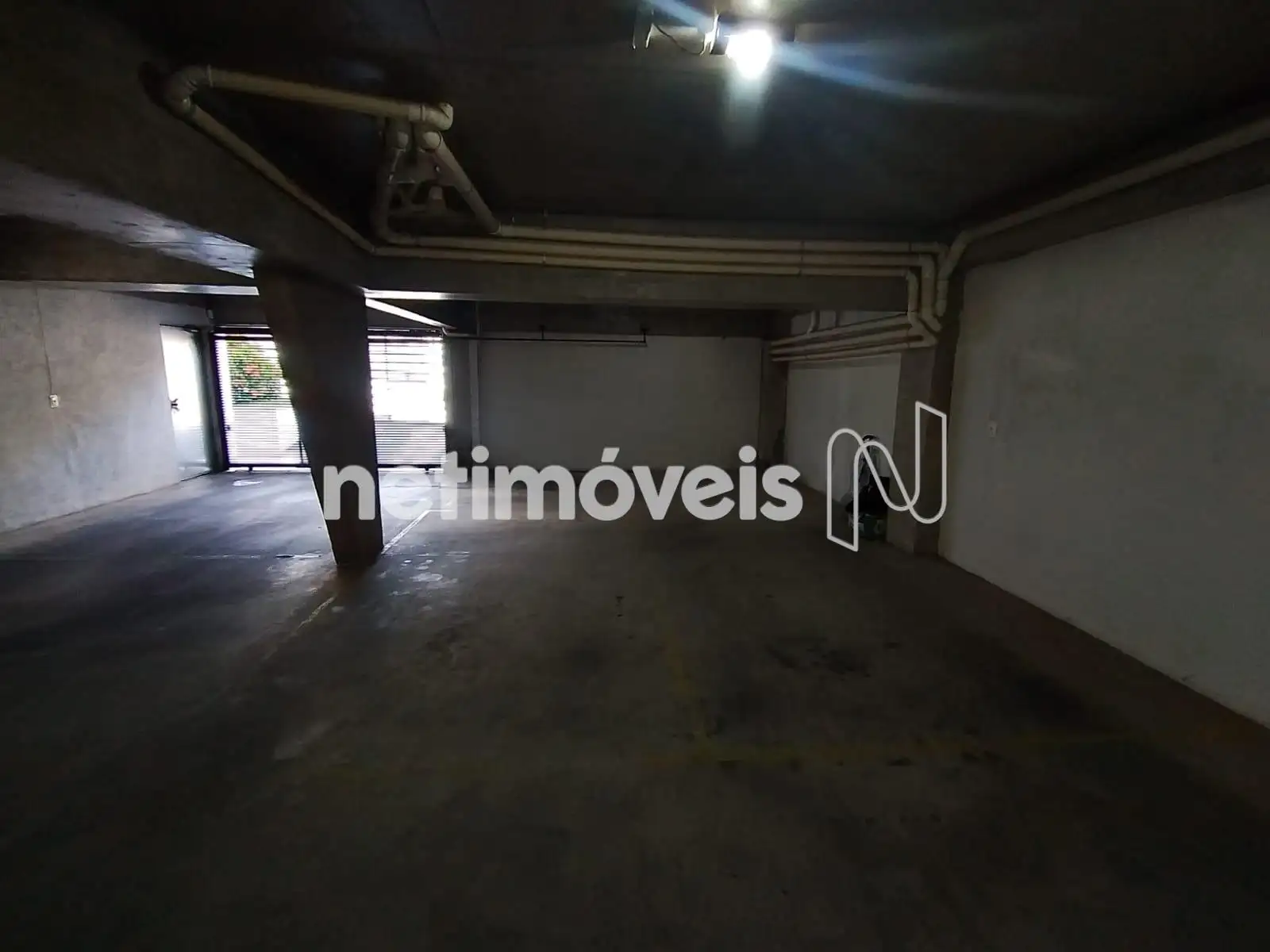 Garagem - duas vagas paralelas