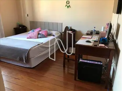 Piso Quarto 03 