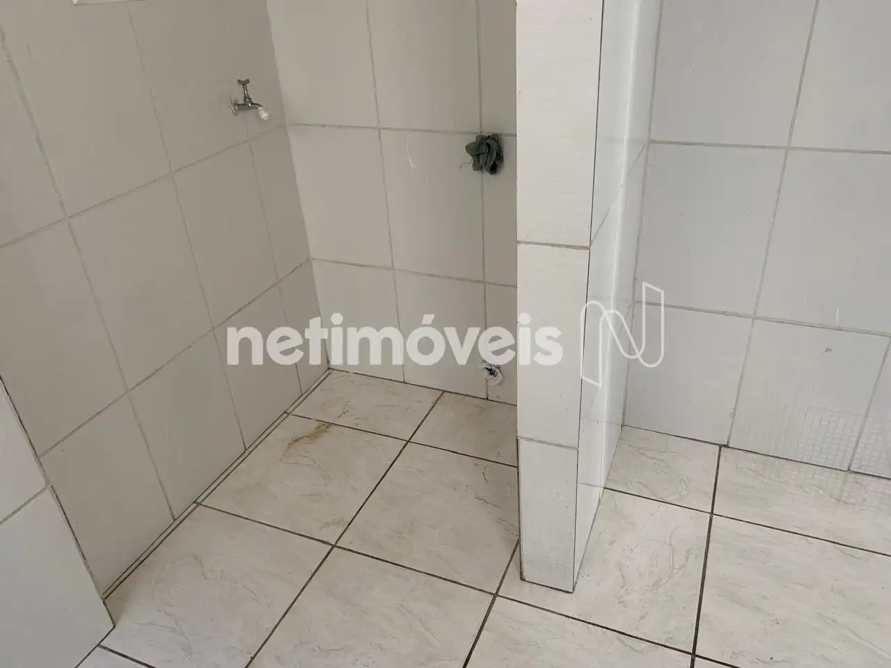 Piso Área de Serviço