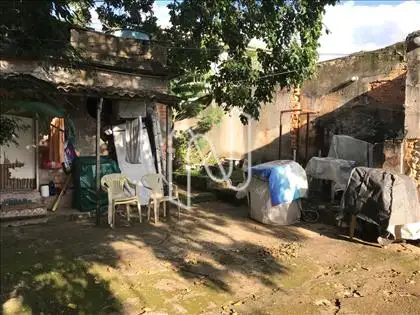 Fundos Casa e Muro  