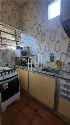 Cozinha com armário