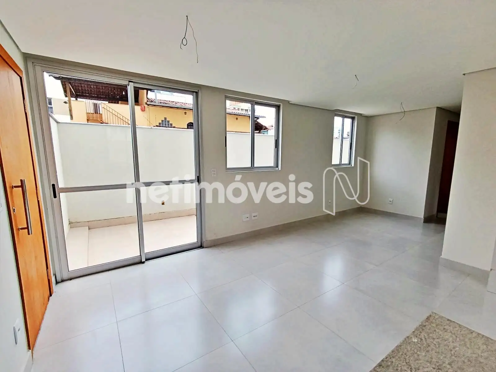 Sala ampla para 2 ambientes