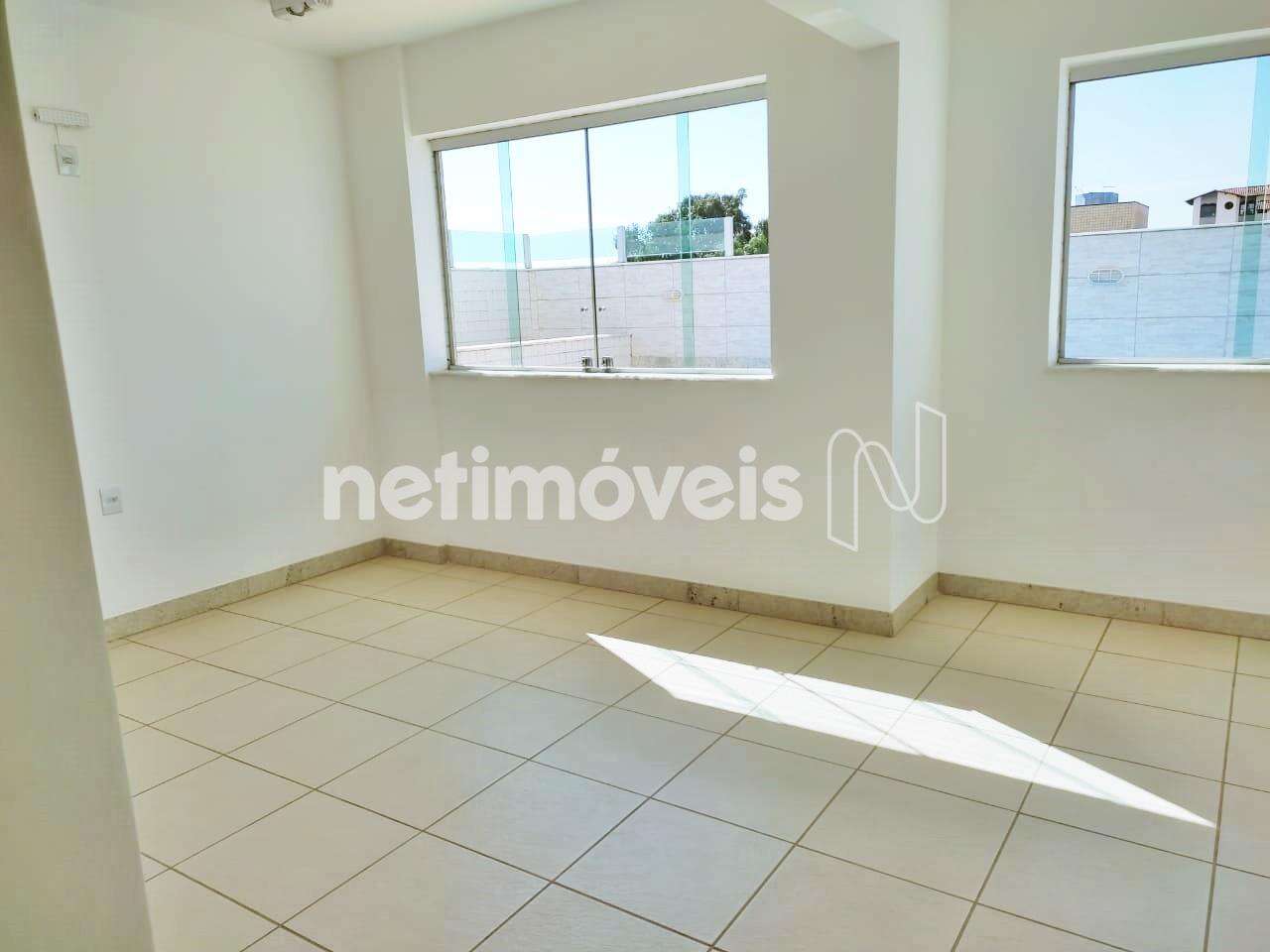 salão apra jogos ou academia 