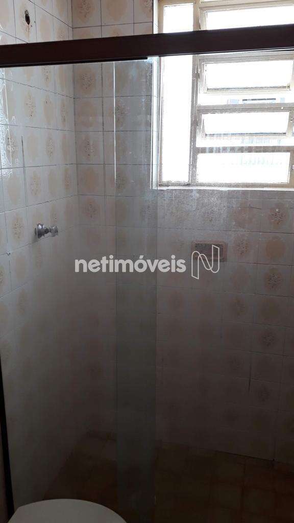 Banheiro com box blindex