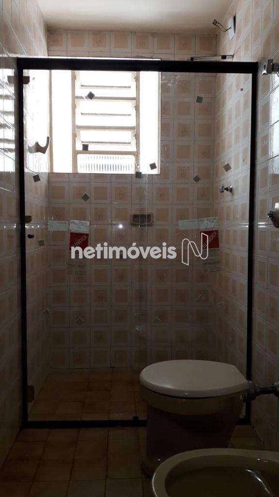 Banheiro com box blindex