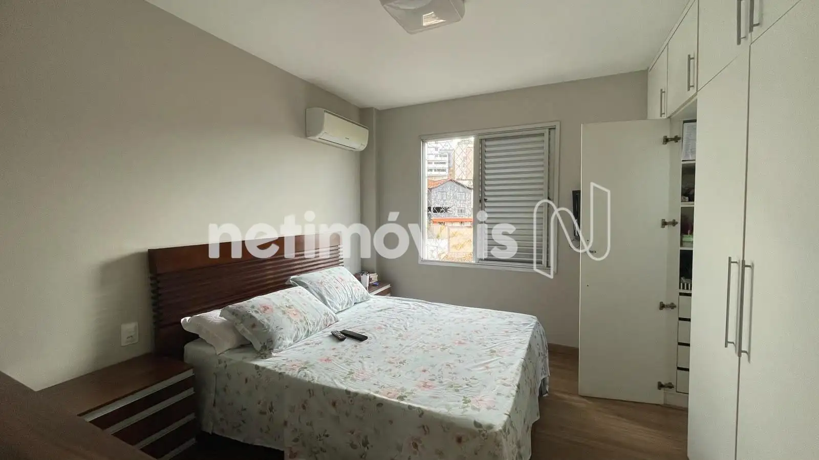 quarto casal