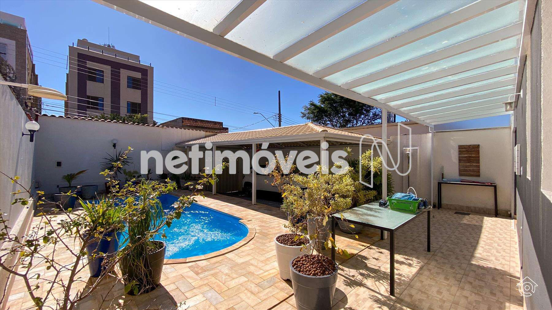 Área Gourmet com piscina