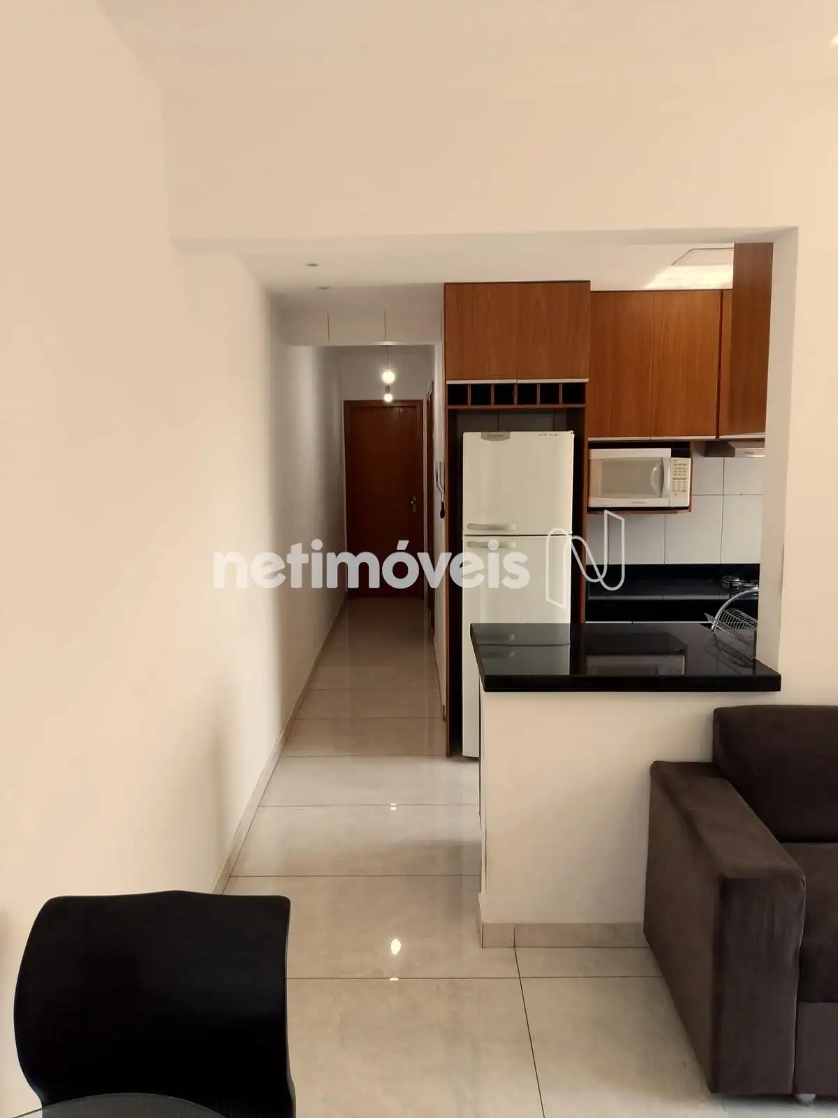 Sala para 2 ambientes e cozinha americana 