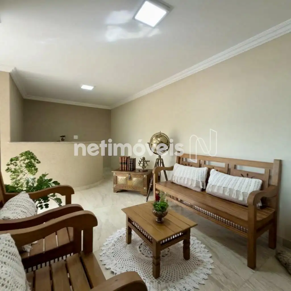 Sala, segundo piso, outro ângulo