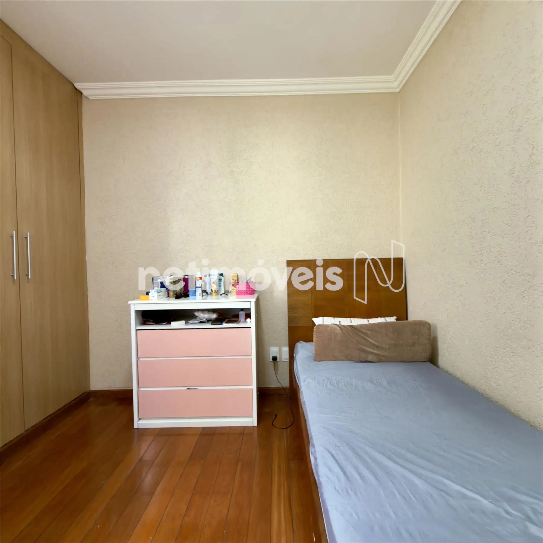 Quarto solteiro 1, outro ângulo