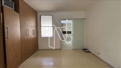 Quarto casal, suíte.