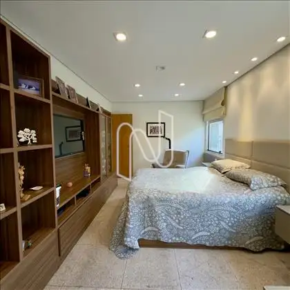 Quarto casal, outro ângulo