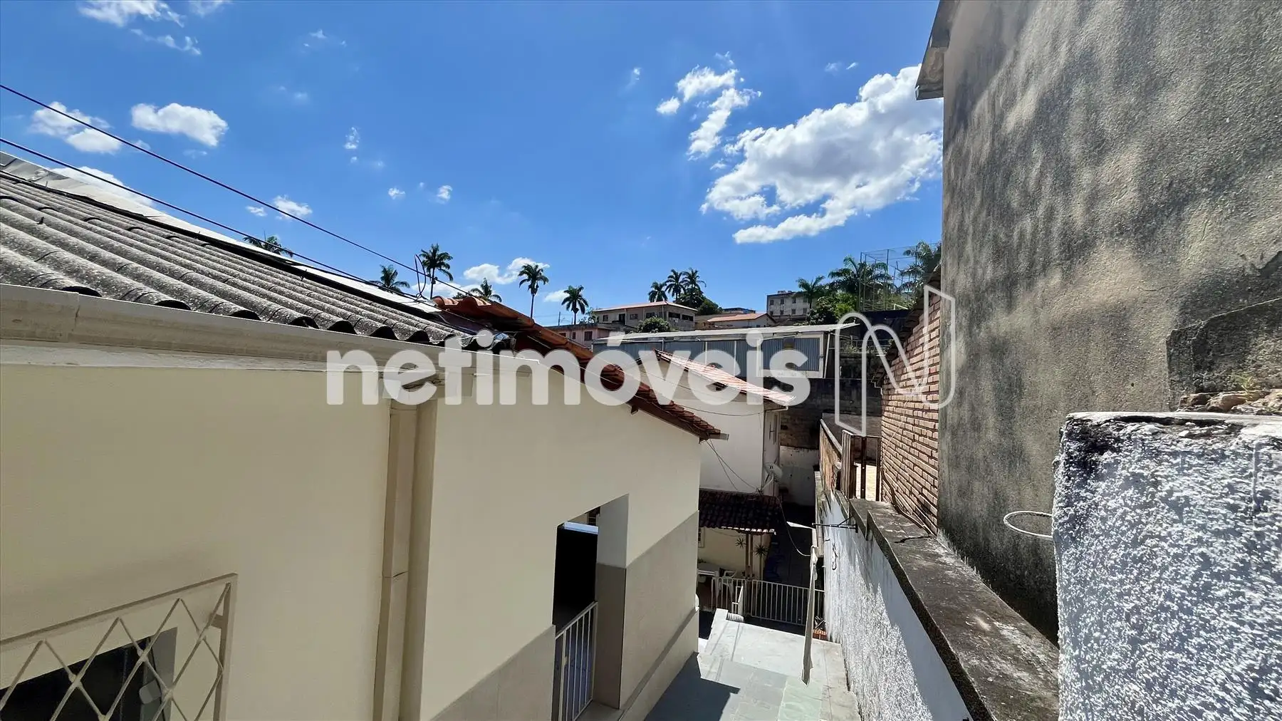 Fachada lateral das casas