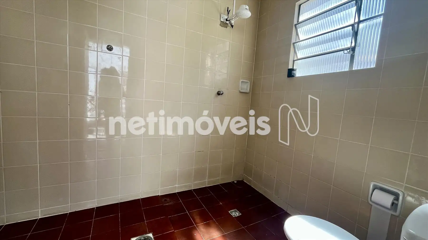 Banheiro privativo casa 1